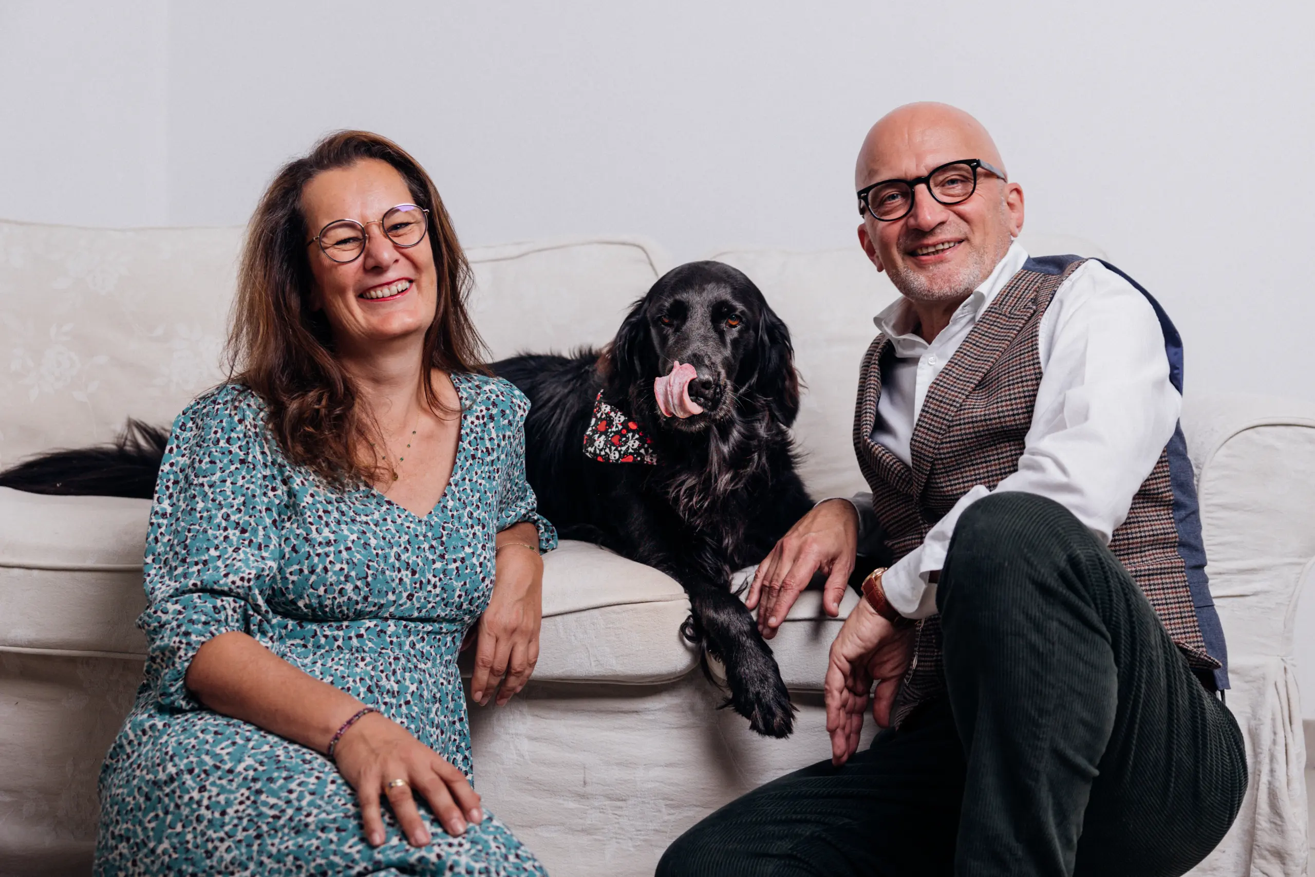 Anja und Harald Denifle mit Hünding Coco. Anja und Harald Denifle mit Hünding Coco.